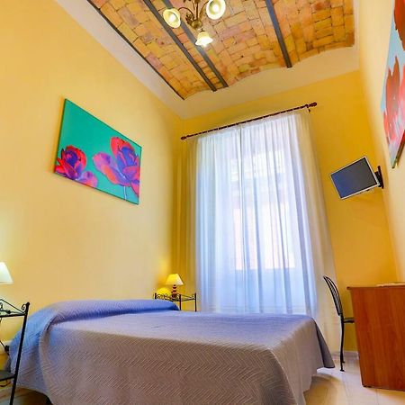 Gordon'S Apartment Рим Экстерьер фото
