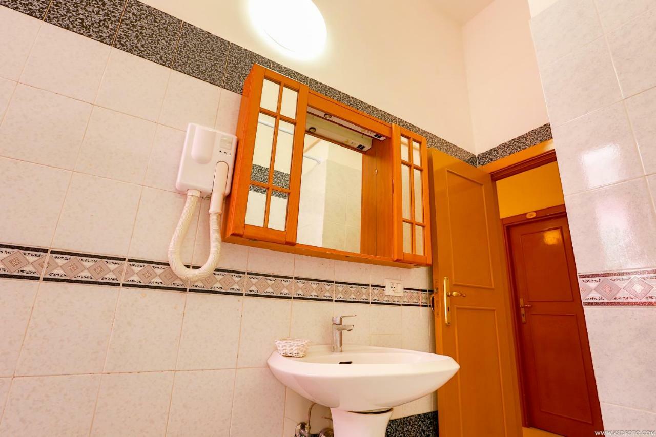 Gordon'S Apartment Рим Экстерьер фото