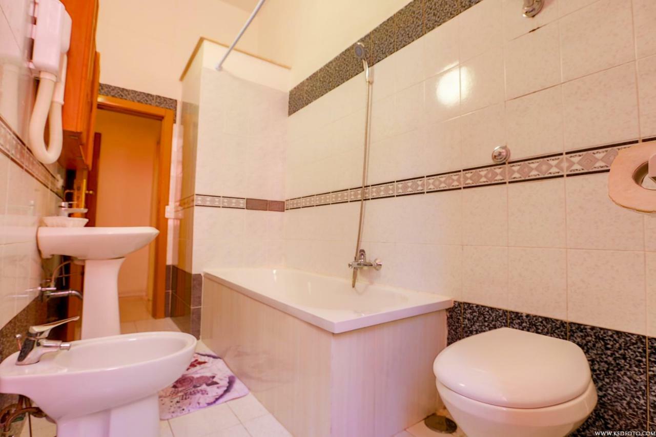 Gordon'S Apartment Рим Экстерьер фото